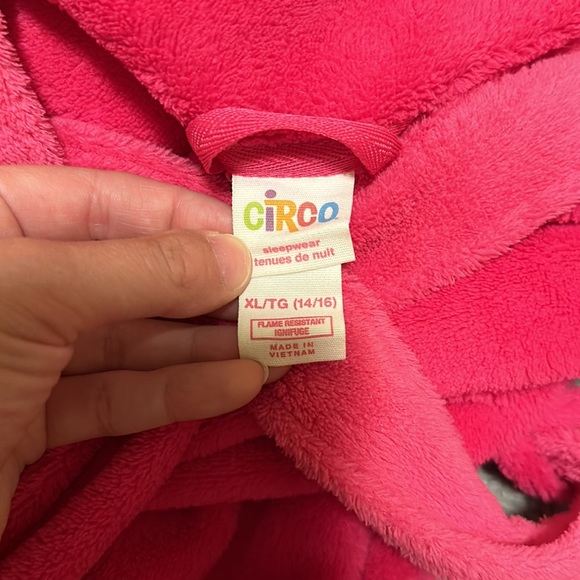 Circo pink fluffy robe - Picture 3 of 3